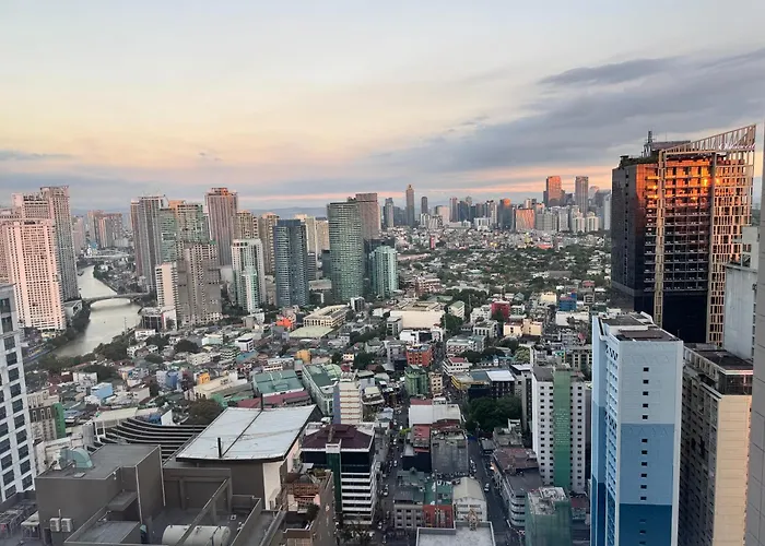 5min Poblacion Full Kitchen 500mbps Wi-fi Gym - Manila
